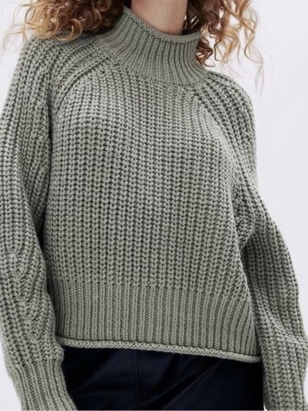 H&M // chunky turtleneck sweater